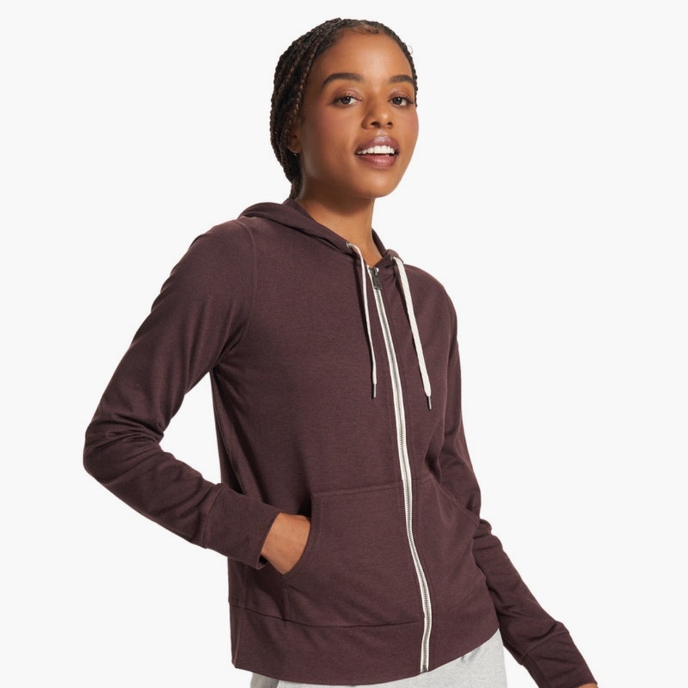 Vuori halo performance hoodie
